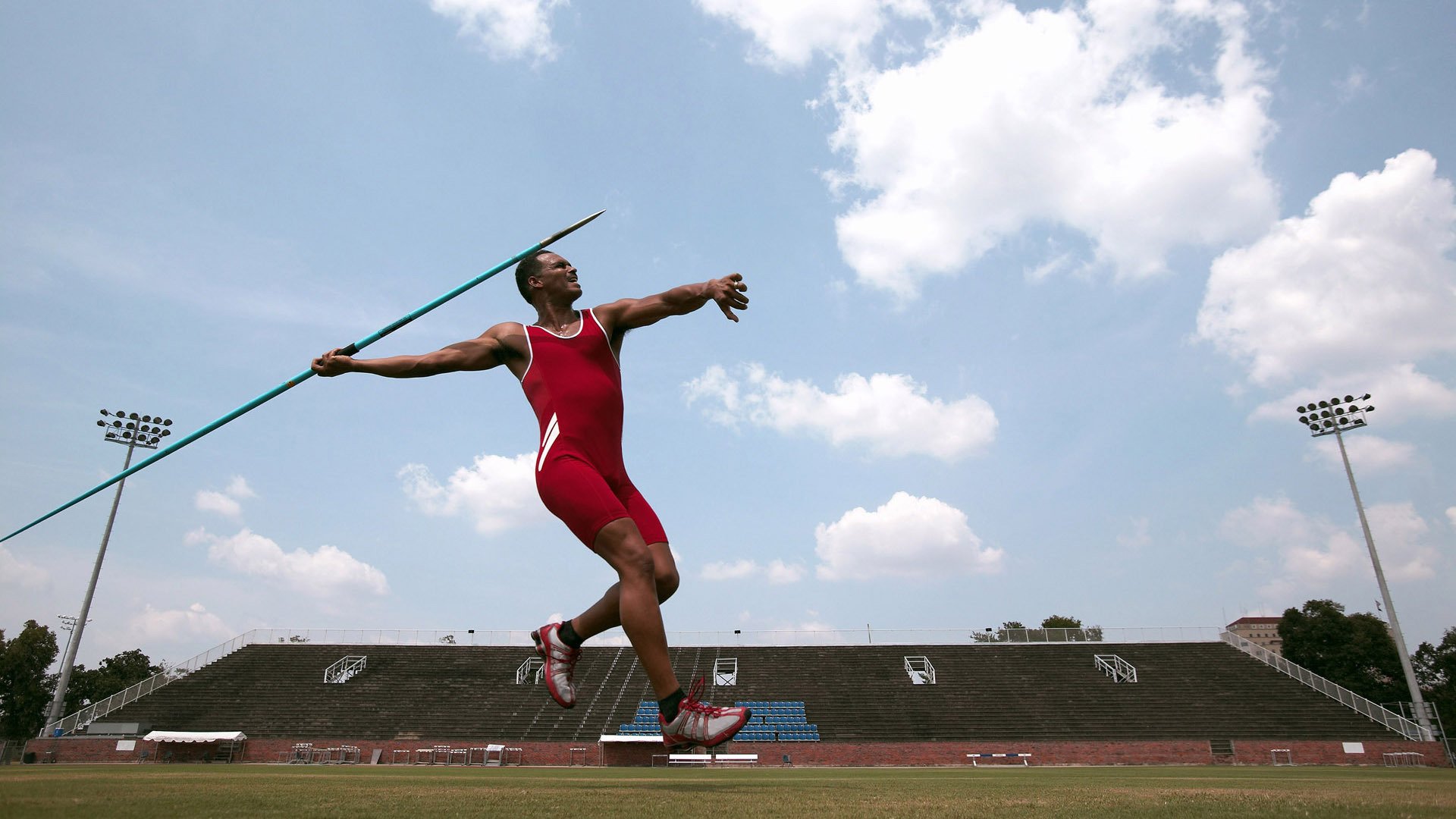 校园足球课外延伸活动不具持续性，开展校园足球的可行性
