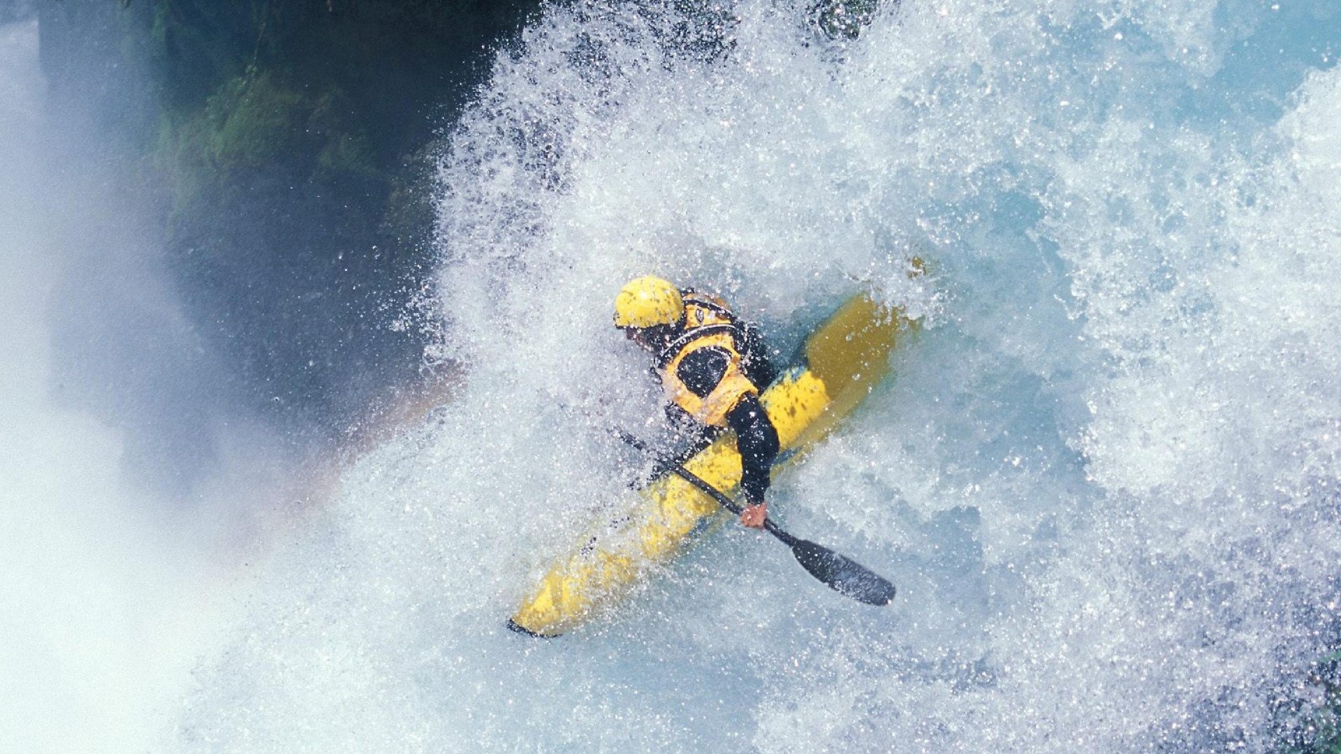 巴萨短传配合打破僵持场面,巴萨精彩配合