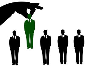 九游娱乐在线-掩护后的持球人节奏选择影响出手稳定性，篮球后掩护